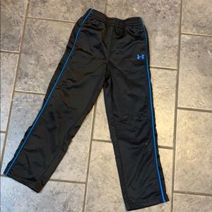 Boys sz6 under armour pants
